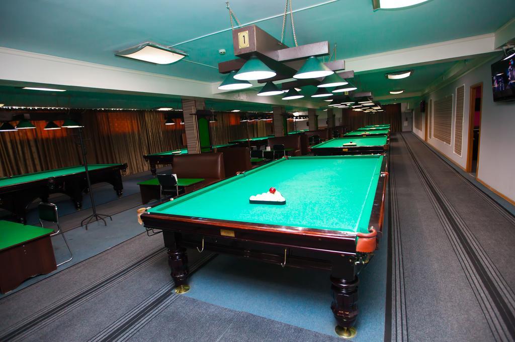 Azamat Hotel Astana Ngoại thất bức ảnh